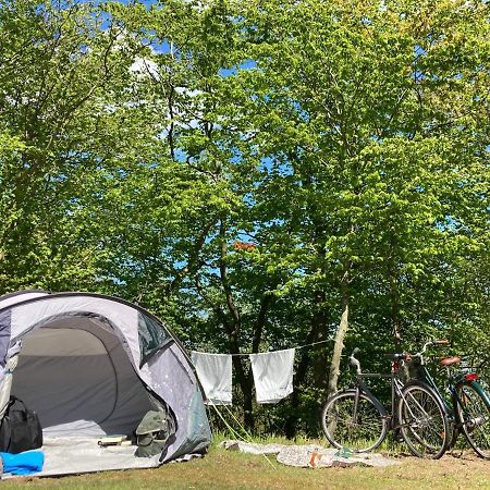 Bådsted Camping Hotell Gudhjem Exteriör bild